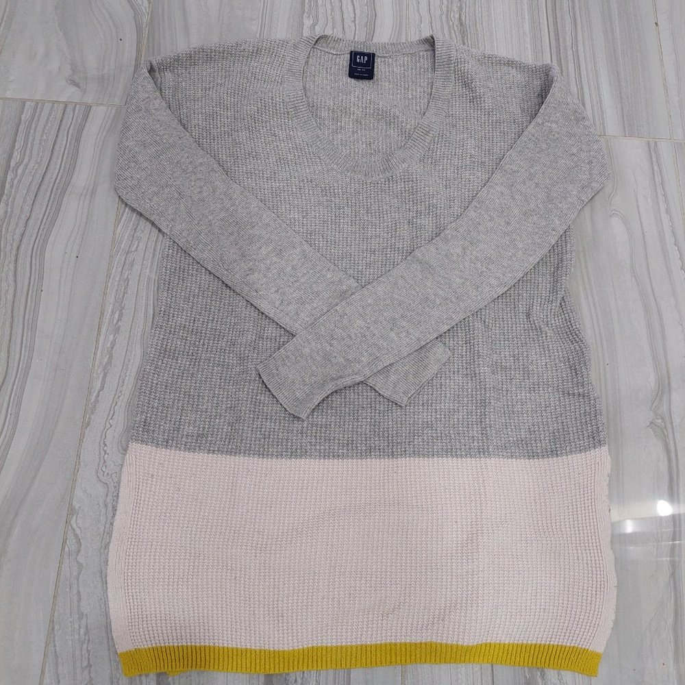 GAP Striped V Neck Wool Blend Gray/Yellow Long Sweater (Size XS, Oversized)